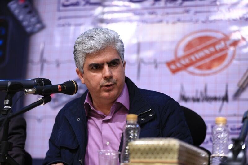 ۳ سال پرالتهاب داروسازی ایران؛ صنعتی که پتانسیل پرواز داشت اما برای بقا جنگید ۳ سال پرالتهاب داروسازی ایران؛ صنعتی که پتانسیل پرواز داشت اما برای بقا جنگید