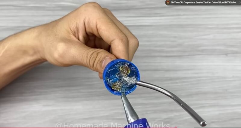 ساخت دستگاه خلال کن سیب زمینی با قوطی کنسرو + آموزش تصویری ساخت دستگاه خلال کن سیب زمینی با قوطی کنسرو + آموزش تصویری