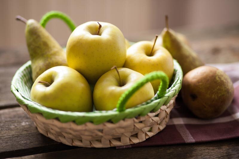 یبوست دارید؟؛ این ۳ میوه پاییزی را به رژیم غذایی‌تان اضافه کنید