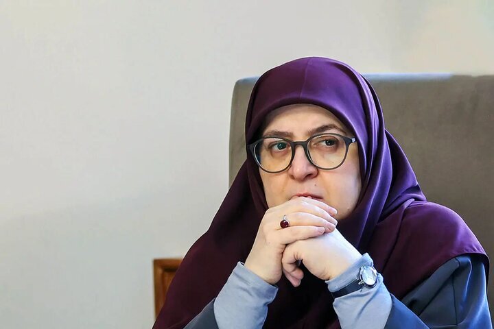 حمله شدیداالحن به فاطمه مهاجرانی؛ خانم سخنگو! چرا از پله دوم؟ | شریعتمداری: مزدورانی که با عنوان فرزندان ملت‌ از آنها یاد می‌کنید..