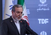 عراقچی: وقت آن رسیده واشنگتن خود را از این غل و زنجیر رها کند