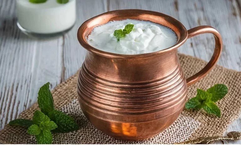 ۶ نوشیدنی برای استخوانهای قویتر؛ نقش کلسیم و ویتامین D کدام مهمتر است؟ استخوانهای قویتر با ۶ نوشیدنی مفید؛ کلسیم و ویتامین D کدام بیشتر است؟
