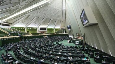 آیا قانون برای همه نمایندگان مجلس یکسان است؟ مجلس